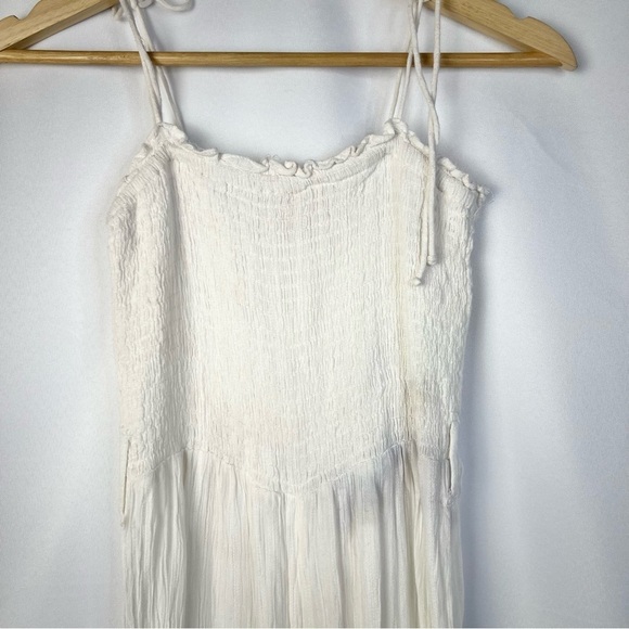 Rip Curl White Fiesta Wide Leg Smocked Cropped Jumpsuit XS - Picture 4 of 5